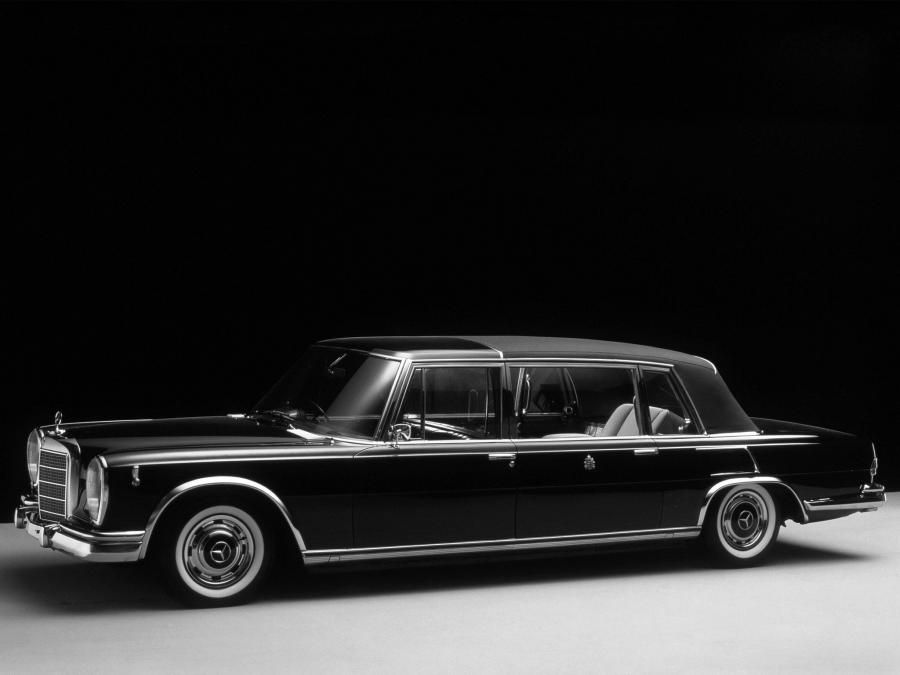  Mercedes-Benz S600 Pullman Landaulet 1965 года  (фото 5 из 8)